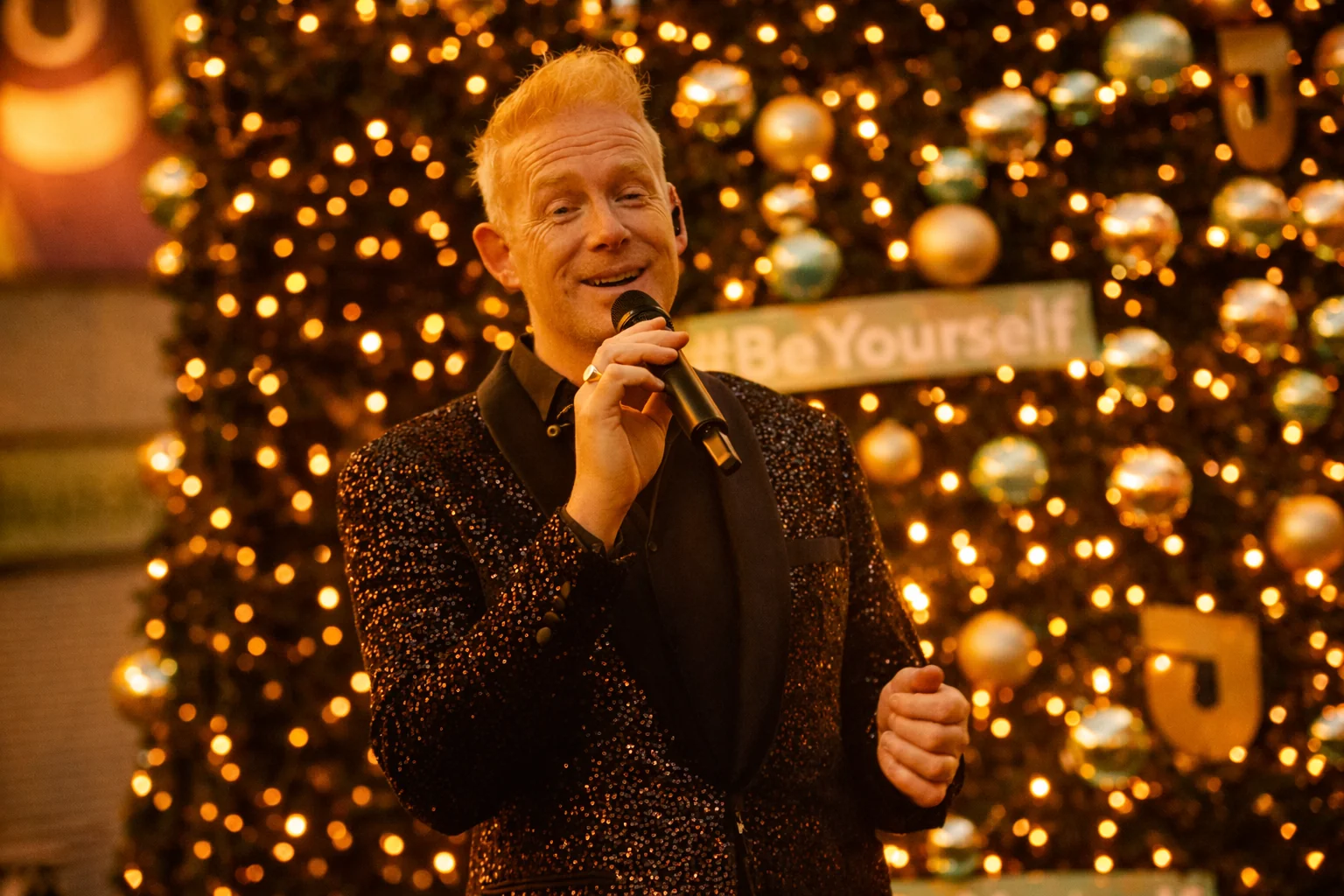 Feestelijke kerstact met herkenbare uitstraling